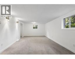 75 N Slocan Street, Vancouver, BC V5K3M1 Photo 24