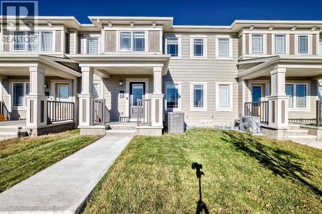 Photo of 154 Yorkville Road SW, Calgary