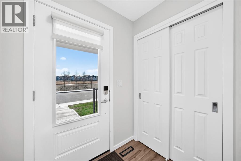 154 Yorkville Road SW photo 4