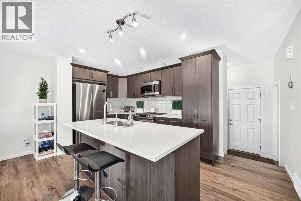 154 Yorkville Road SW photo 5