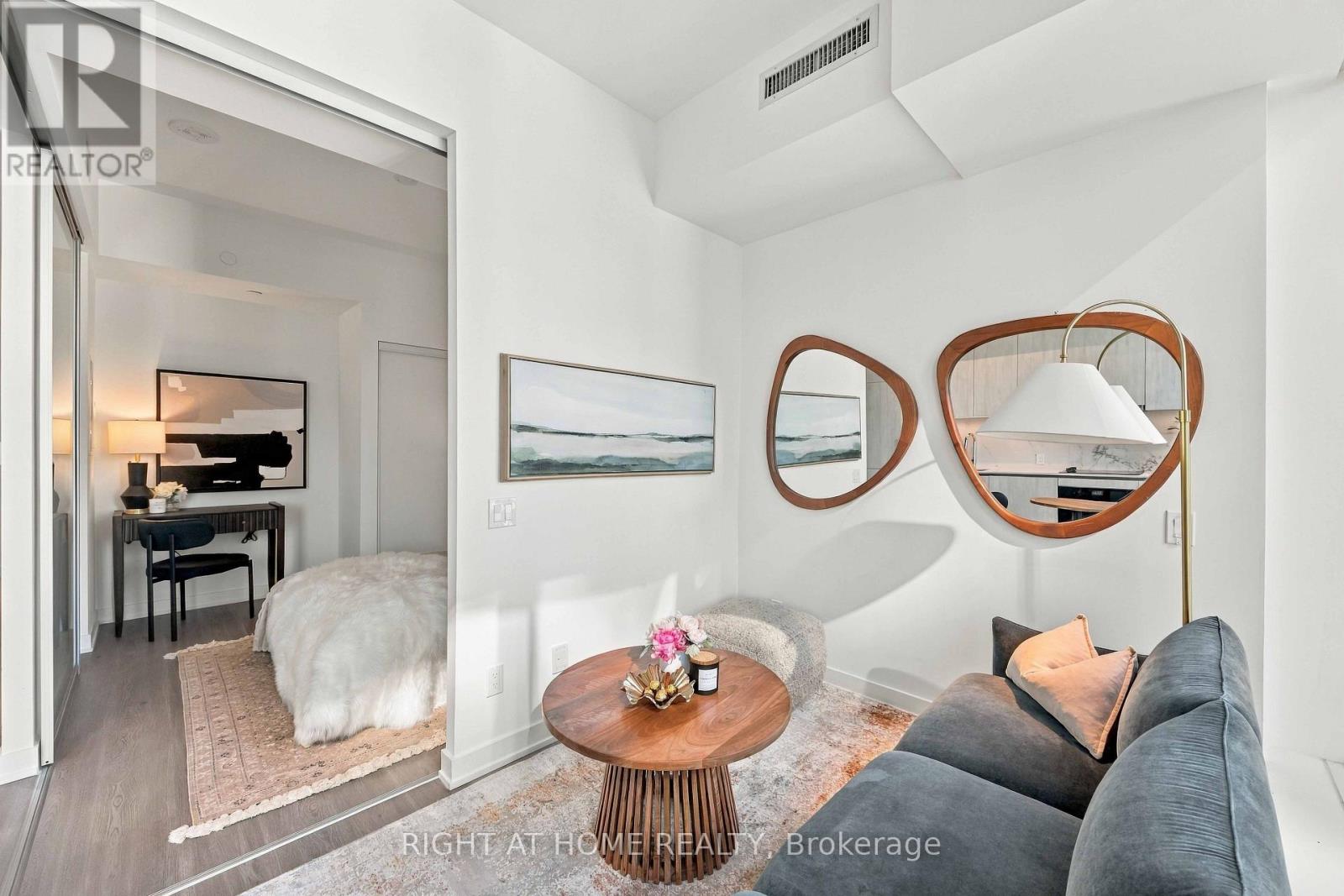 #5205 8 WELLESLEY STREET W - 12