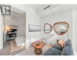 5205 - 8 Wellesley Street W, Toronto, ON M4Y0J5 Photo 12