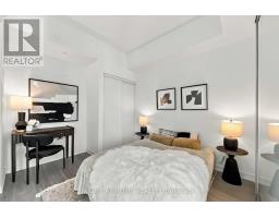 5205 - 8 Wellesley Street W, Toronto, ON M4Y0J5 Photo 20