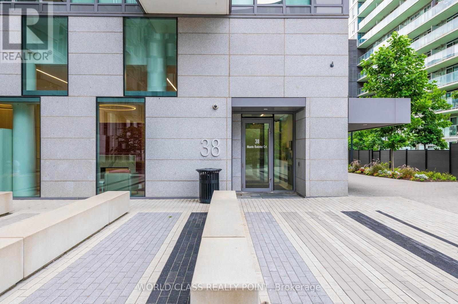 613- 38 Monte Kwinter Court, Toronto, ON photo 3