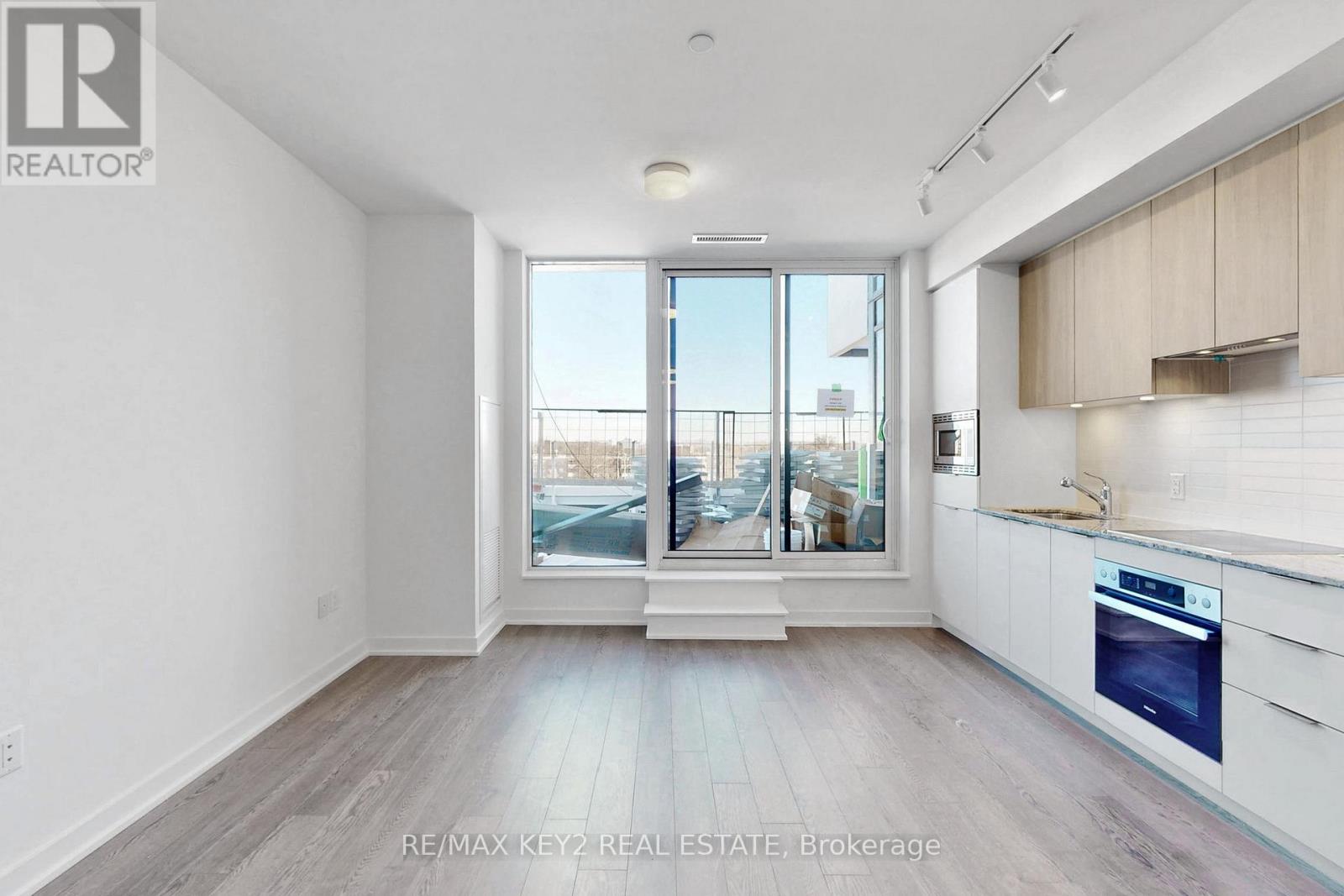 228 - 20 O'NEILL ROAD, Toronto (Banbury-Don Mills) — photo 2