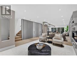 Kitchen - 217 Chaplin Crescent, Toronto, ON M5P1B1 Photo 9