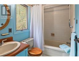 13 East Road, Lake Of Bays, ON P0B1A0 Photo 25
