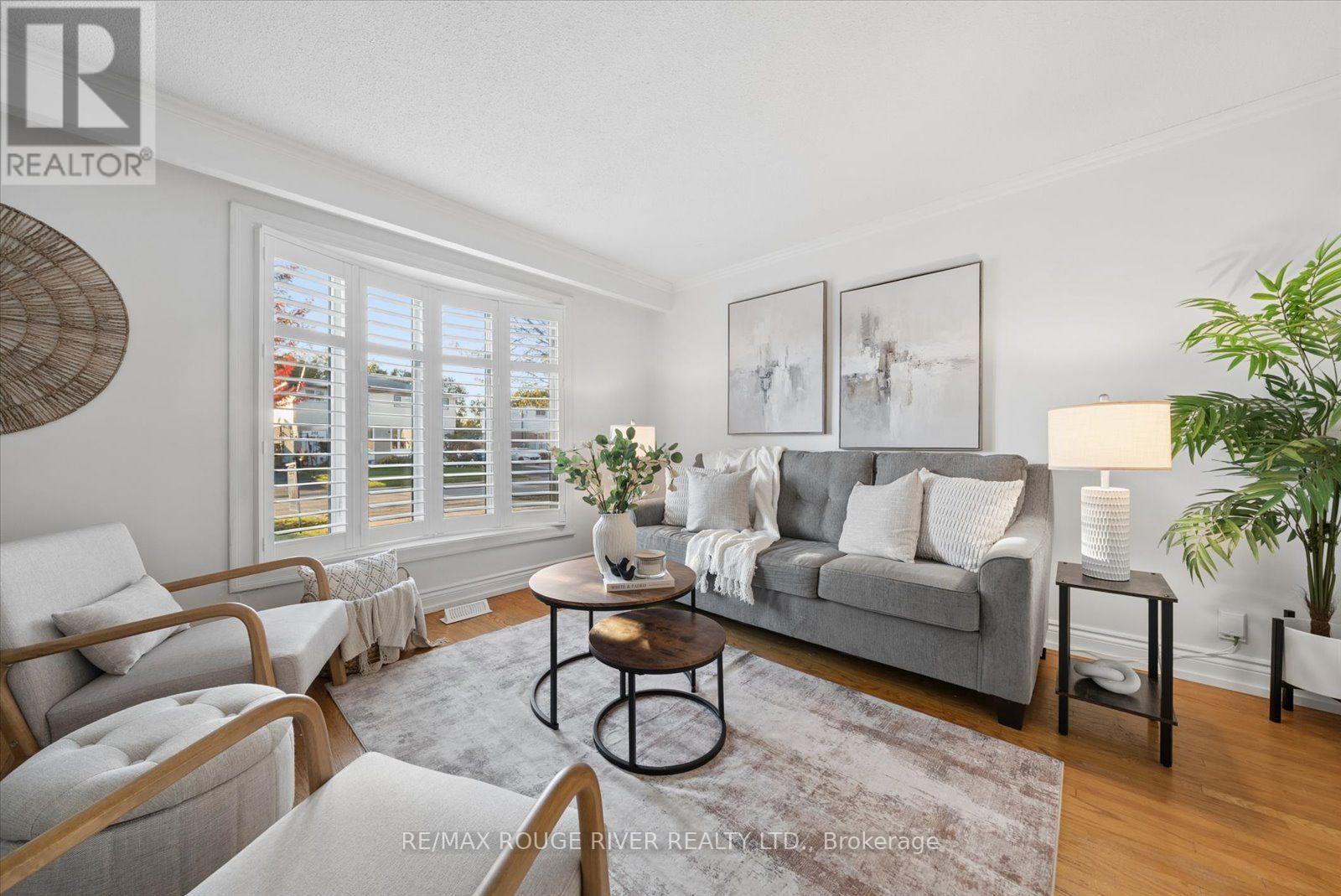 297 Durham Court, Oshawa, ON photo 8