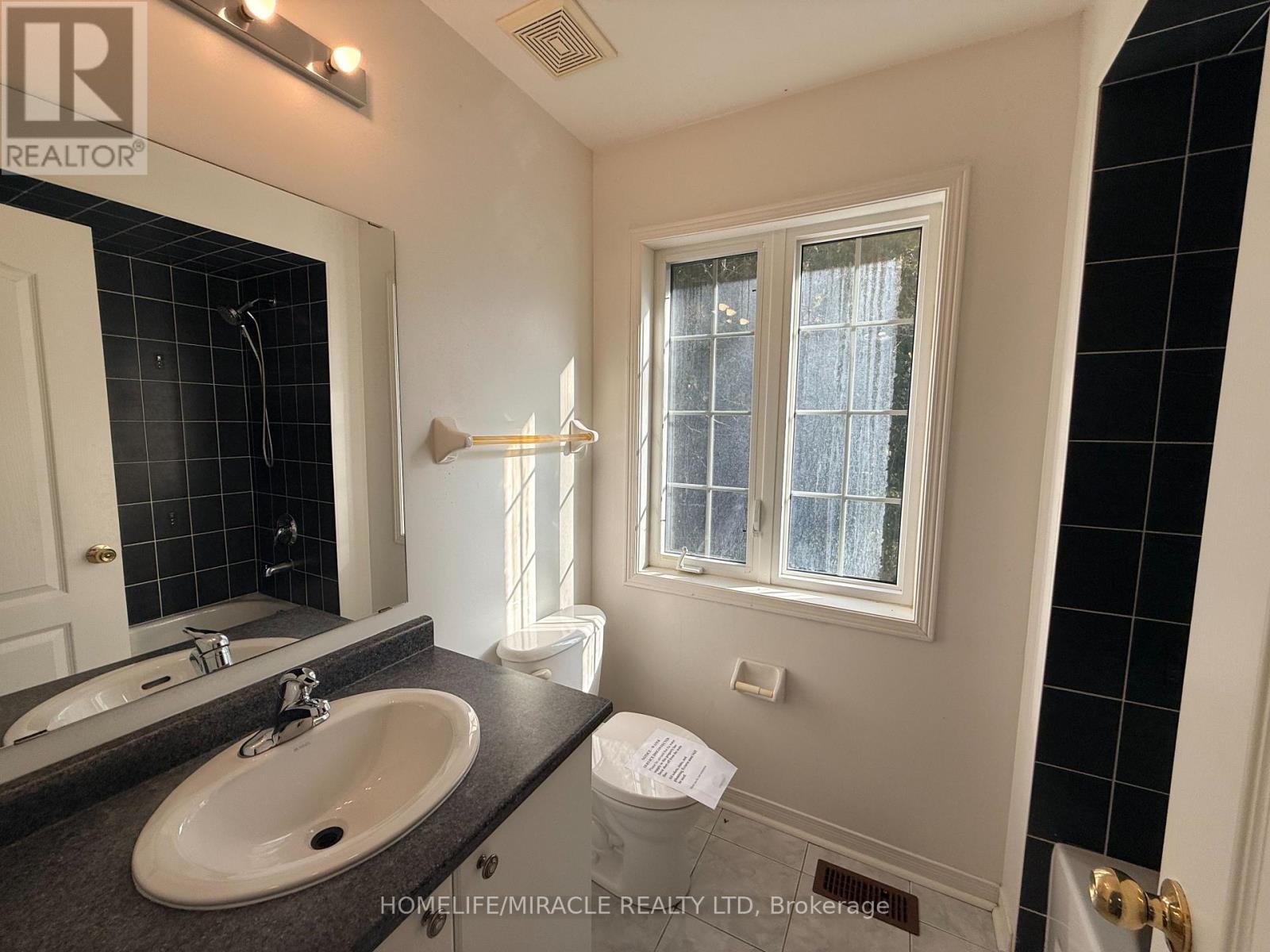 161 Cathedral Drive, Whitby, ON photo 19