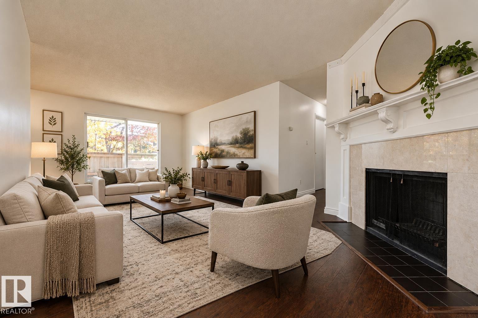 Photo of #4 10836 116 ST NW, Edmonton