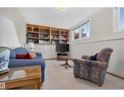 9011 157 St Nw, Edmonton, AB T5R2A6 Photo 42