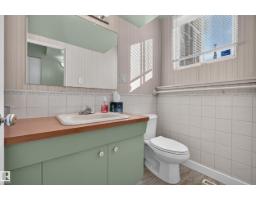 9011 157 St Nw, Edmonton, AB T5R2A6 Photo 46