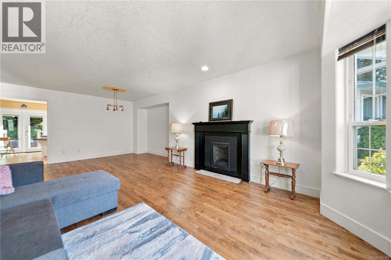 832 Parkside Way - 9