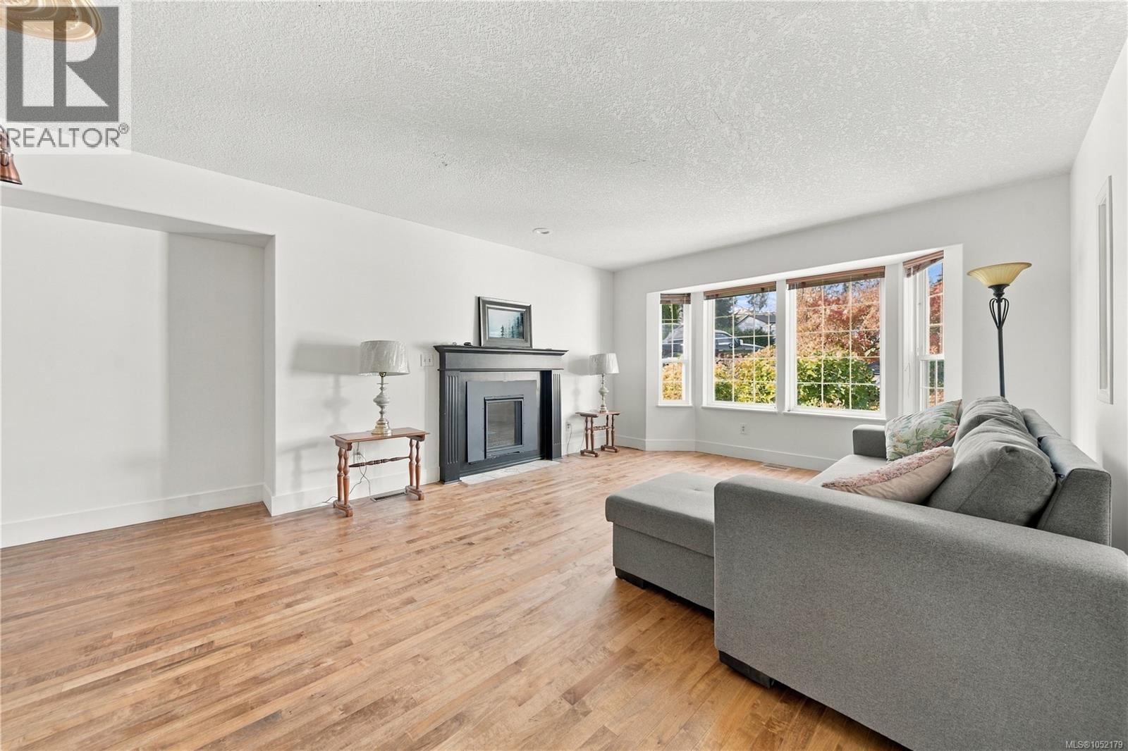 832 Parkside Way - 7