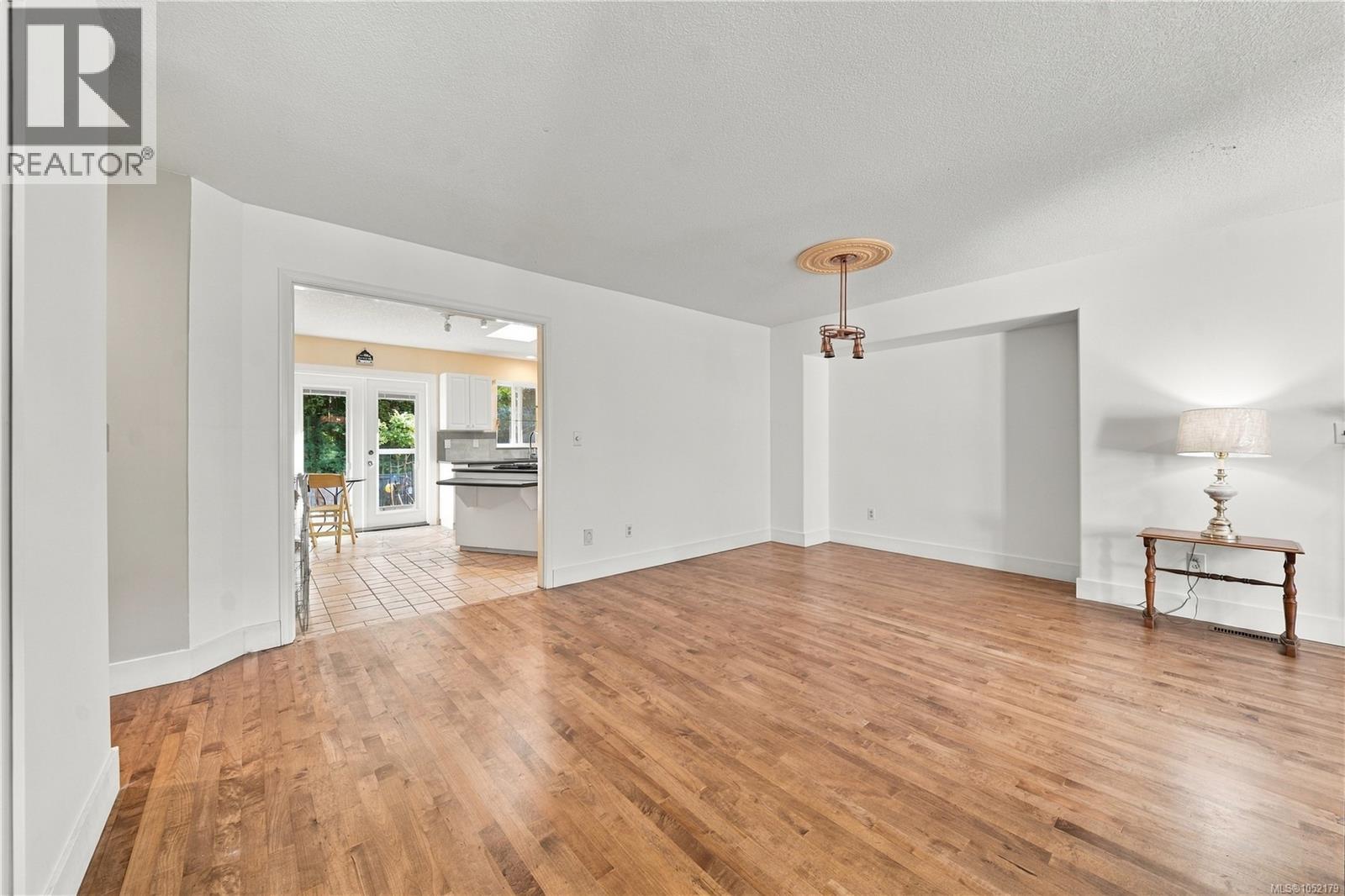 832 Parkside Way - 11
