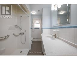 20 Strathroy Crescent, Markham, ON L3P2E6 Photo 12