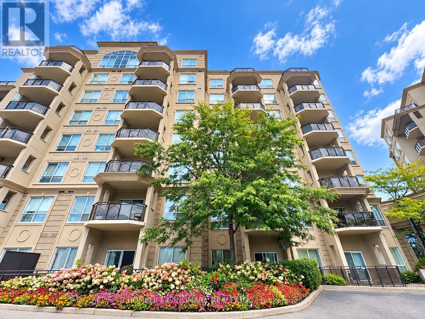 Photo of 512 - 8 MAISON PARC COURT