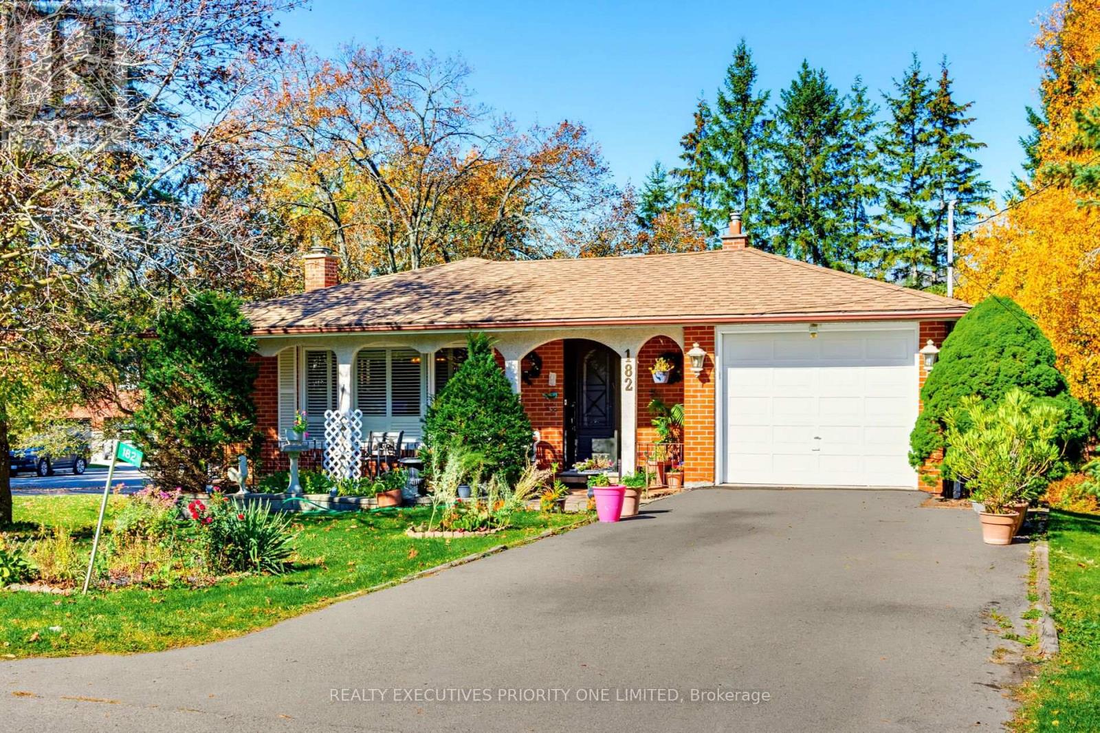 182 Dew Street, King, ON