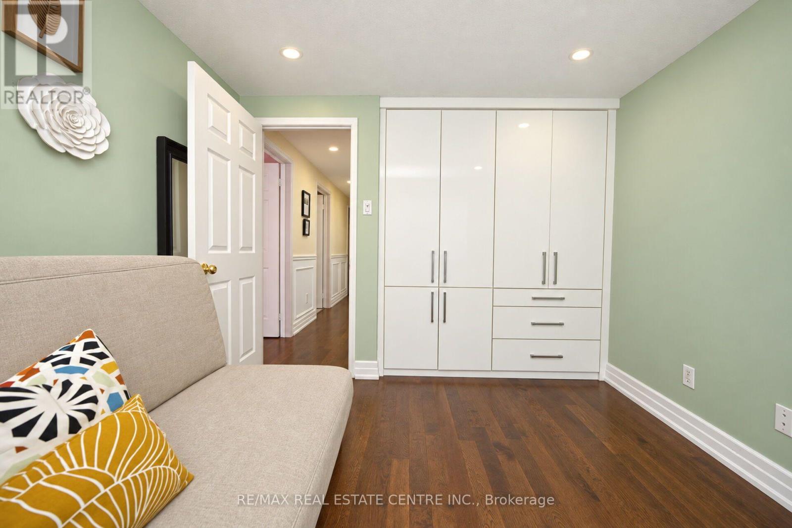 32 Mckinnon Avenue, Halton Hills, ON photo 24