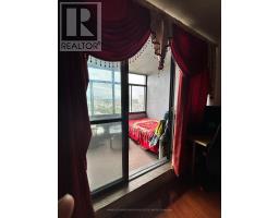 1410 - 15 Kensington Road, Brampton, ON L6T3W2 Photo 12