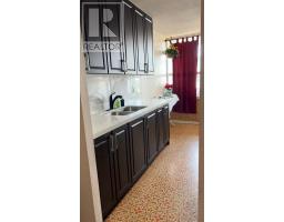 1410 - 15 Kensington Road, Brampton, ON L6T3W2 Photo 6