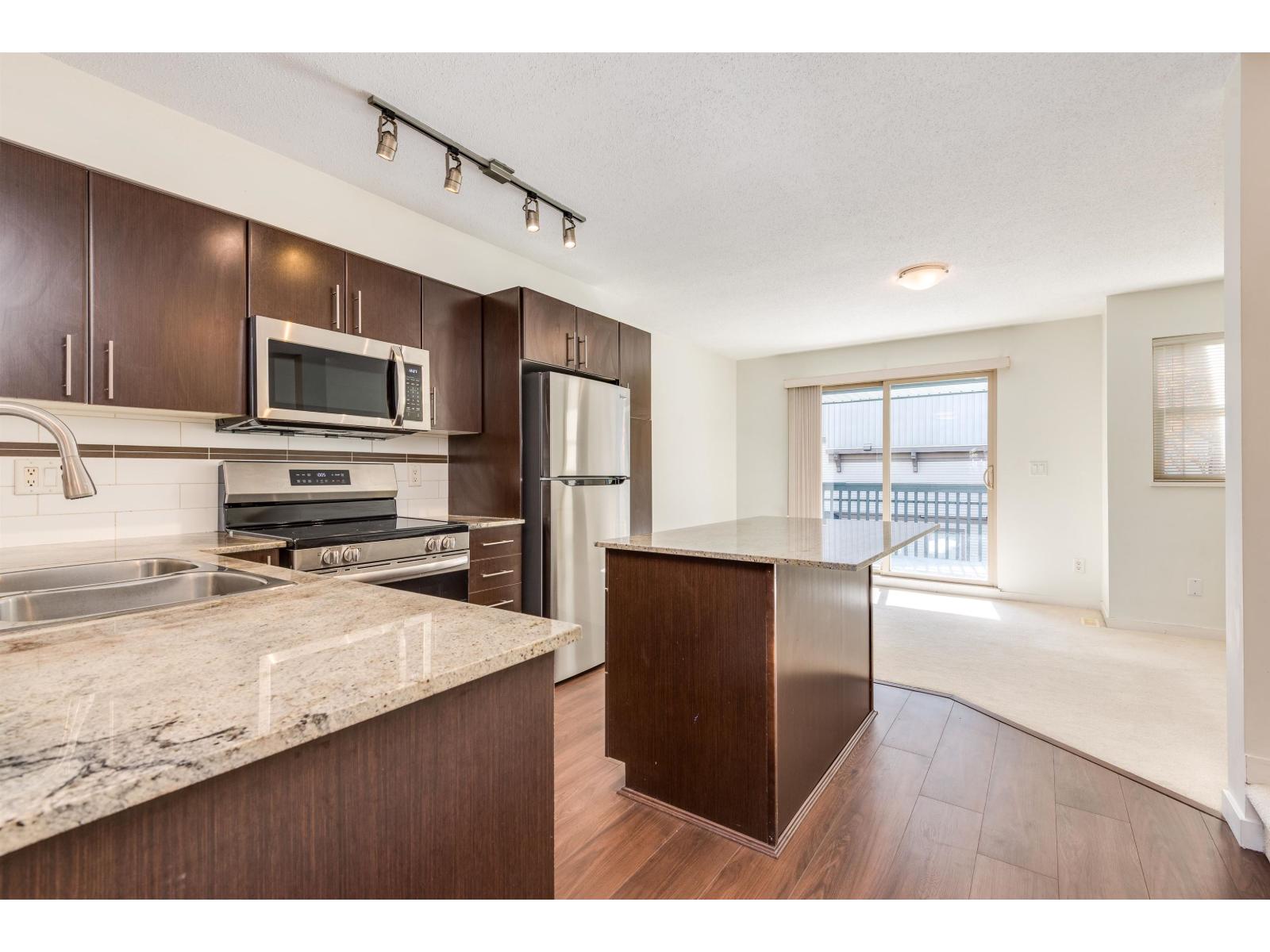 Photo of 77 19250 65 AVENUE 7