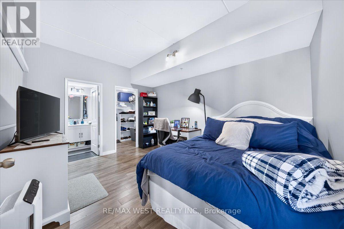 #603 1291 GORDON STREET - 18
