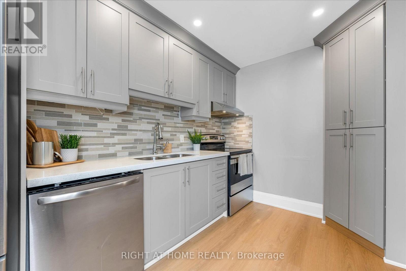 6310 SKINNER STREET, Niagara Falls (Arad/Fallsview) — photo 9
