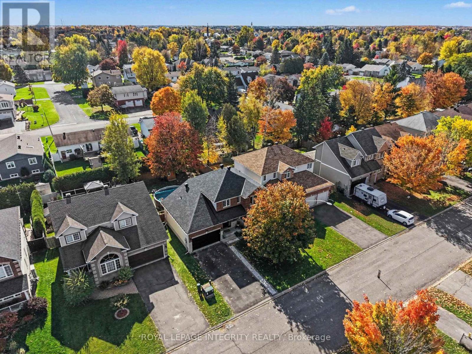 3 Bed, 3 Bath House for Sale in Russell – 84 LAMADELEINE BOULEVARD, Russell – MLS# X14096498 - Image 36