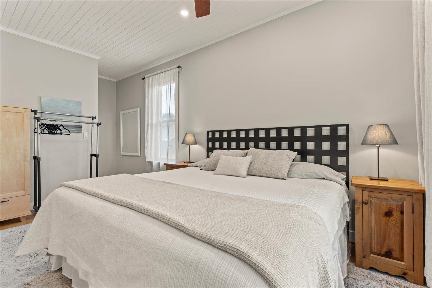 Photo of 34858 CLAYBURN ROAD 16
