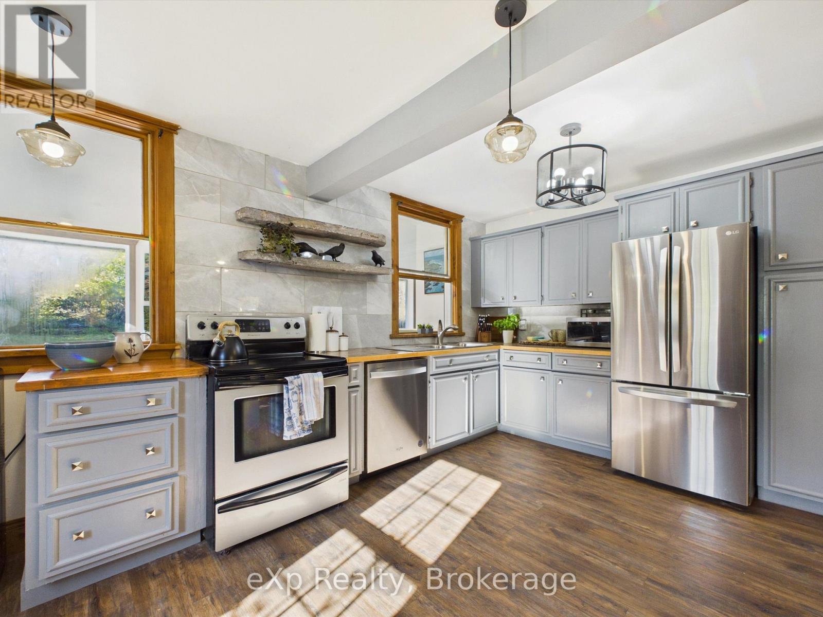1002 SILVER LAKE ROAD - 11