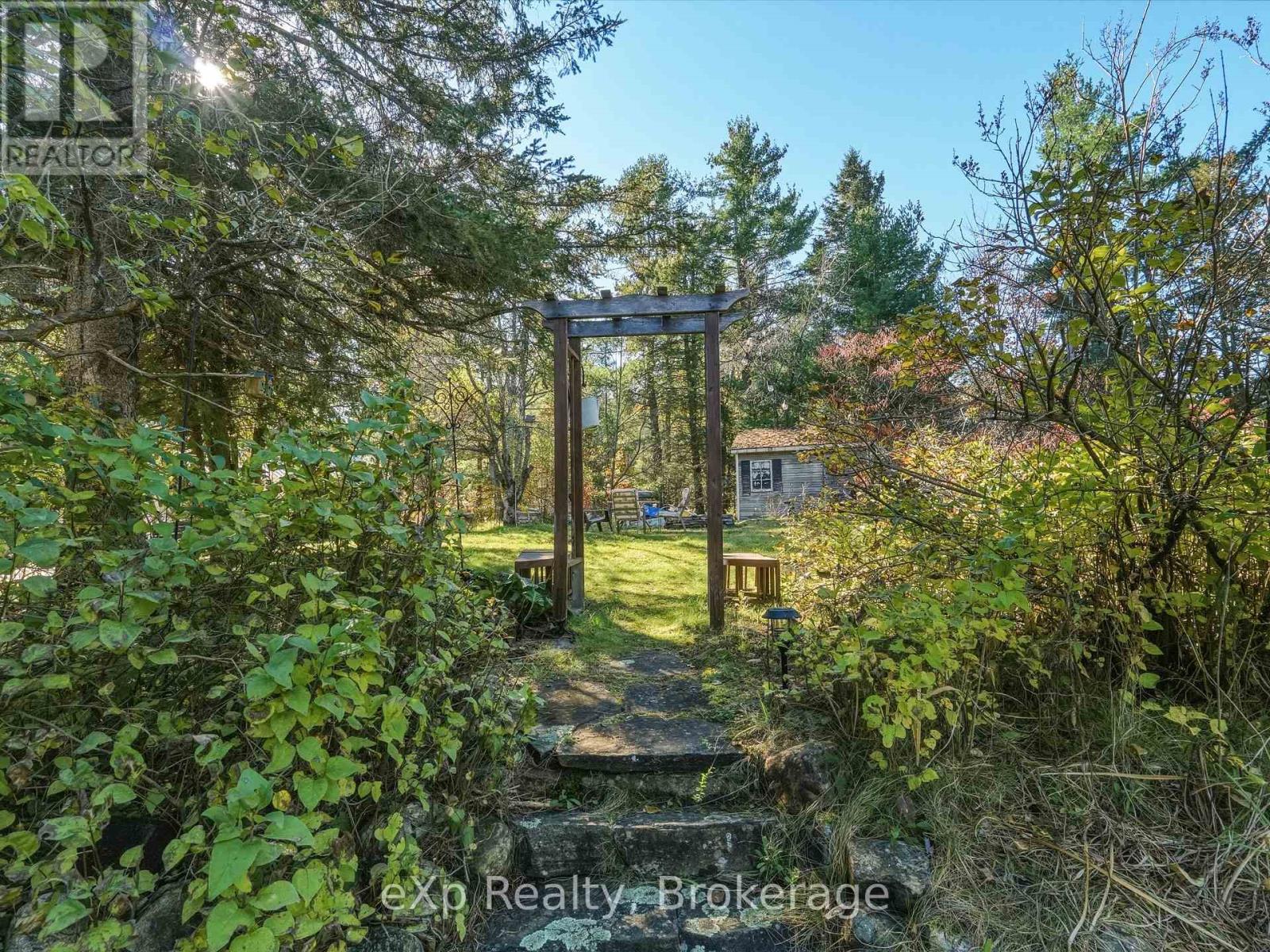1002 SILVER LAKE ROAD - 39
