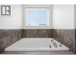 111 Windbrook Manor Sw, Airdrie, AB T4B3X2 Photo 36