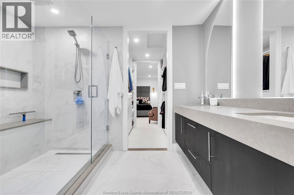 494 MARTINIQUE AVENUE - 25