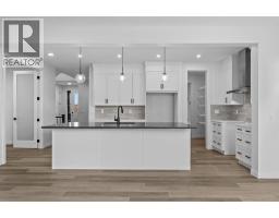 Laundry room - 93 Creekstone Hill Sw, Calgary, AB T2X5G3 Photo 13