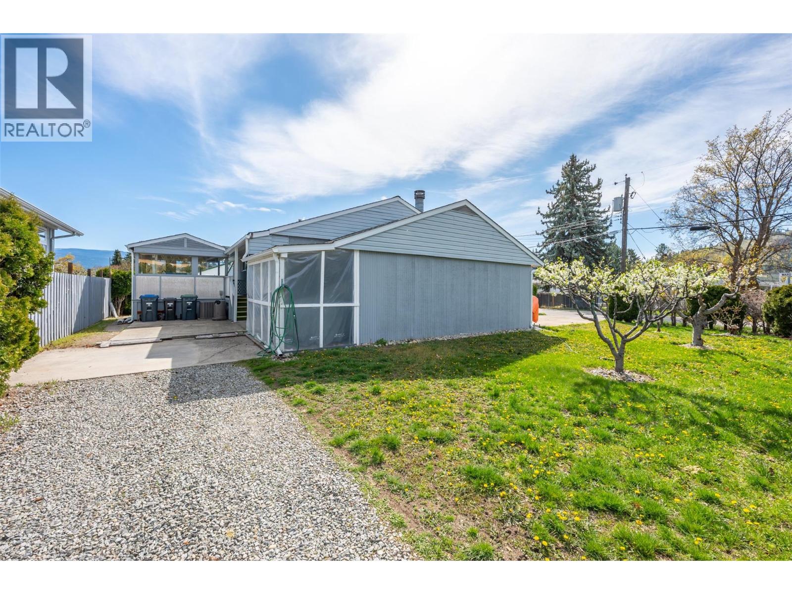  12401 Ward Street, Summerland