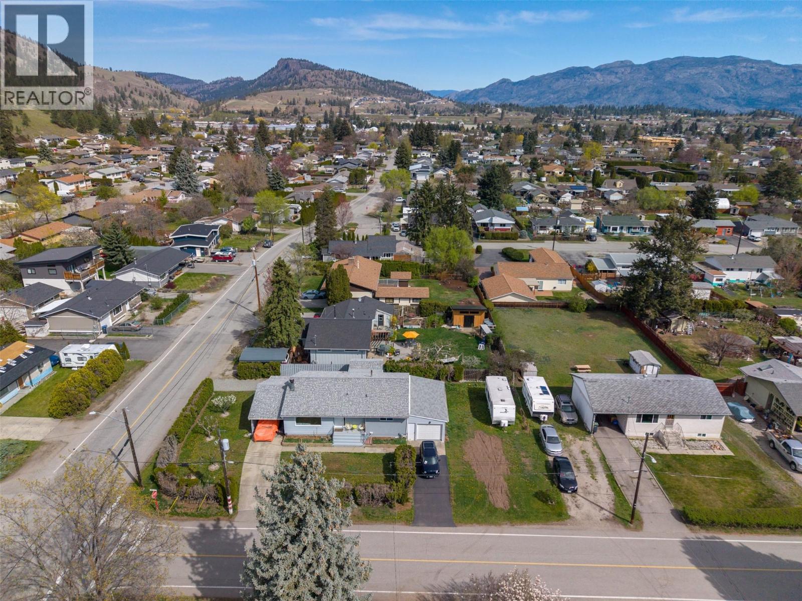  12401 Ward Street, Summerland