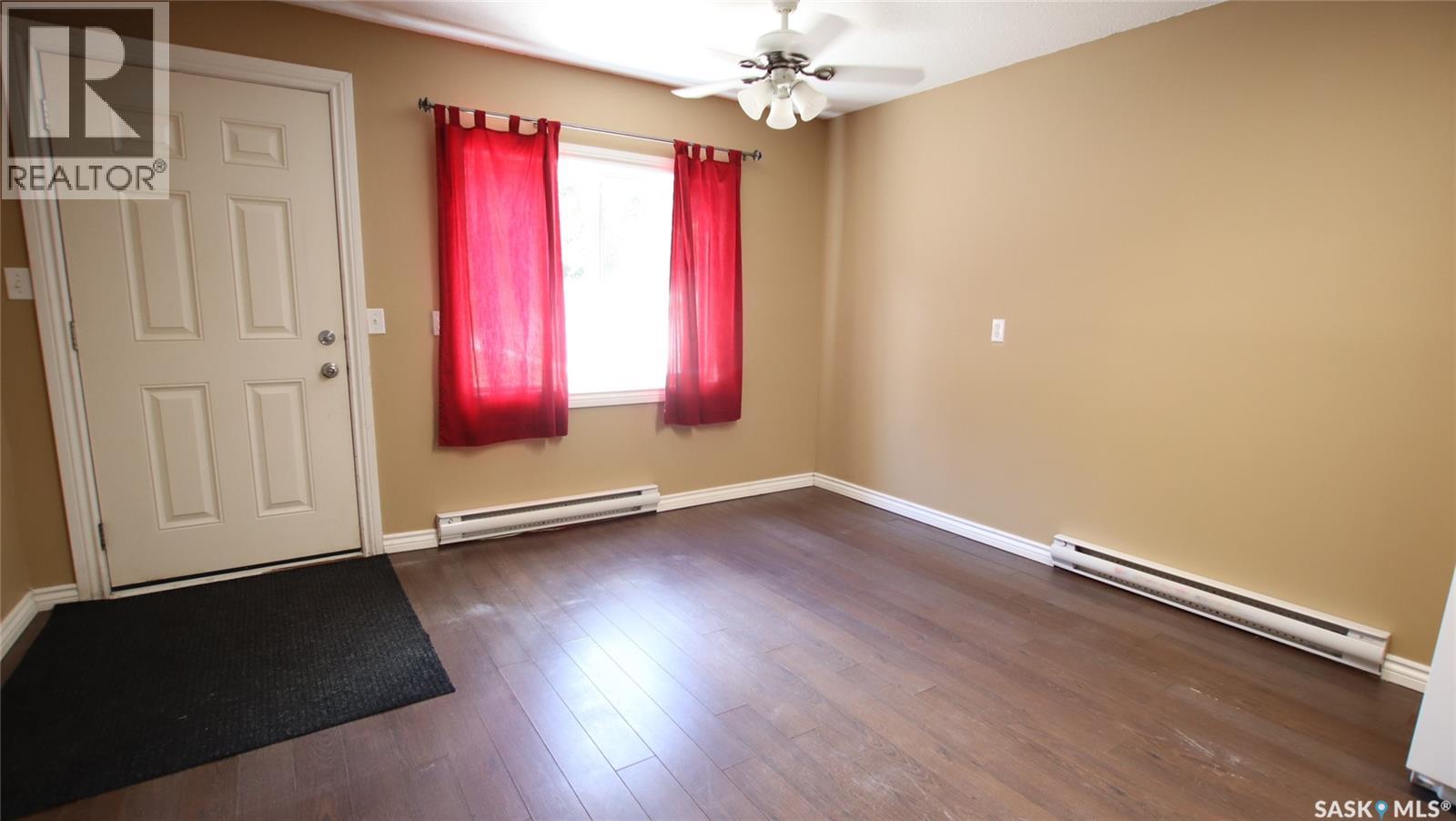 505 Main STREET, Hague — photo 7