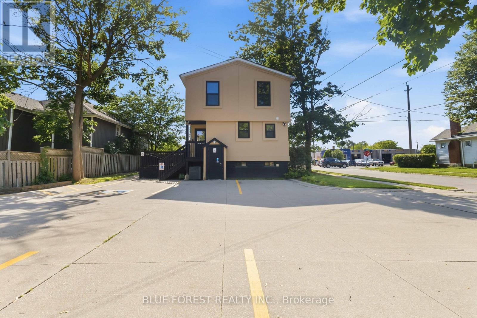 362 WHARNCLIFFE ROAD S, London South (South F) — photo 3