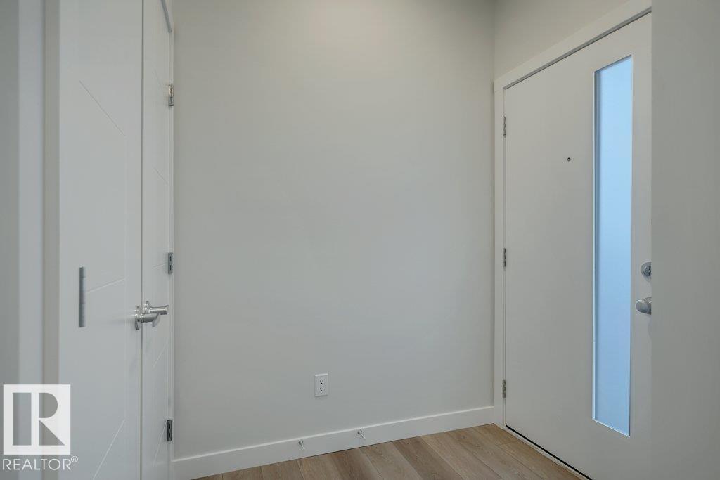 18643 19 AV NW, Edmonton — photo 5