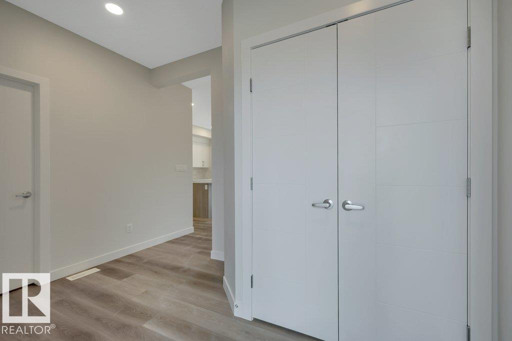 18643 19 AV NW, Edmonton — photo 6