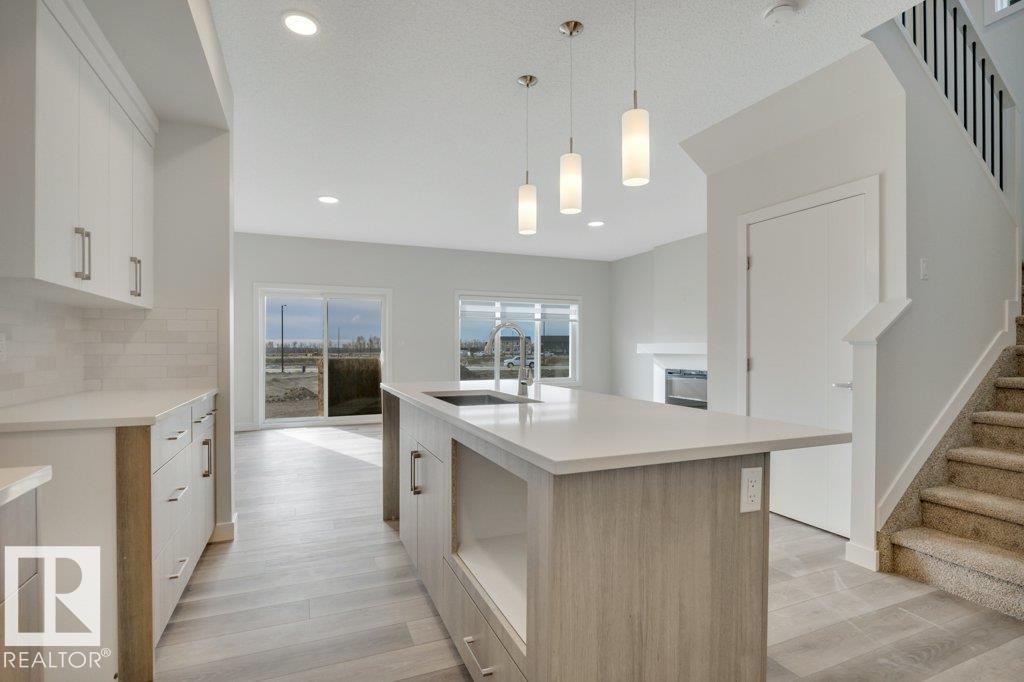 18643 19 AV NW, Edmonton — photo 21