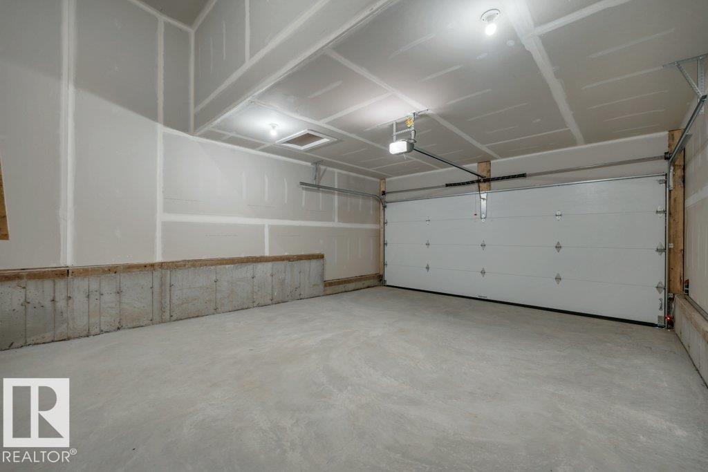 18643 19 AV NW, Edmonton — photo 30