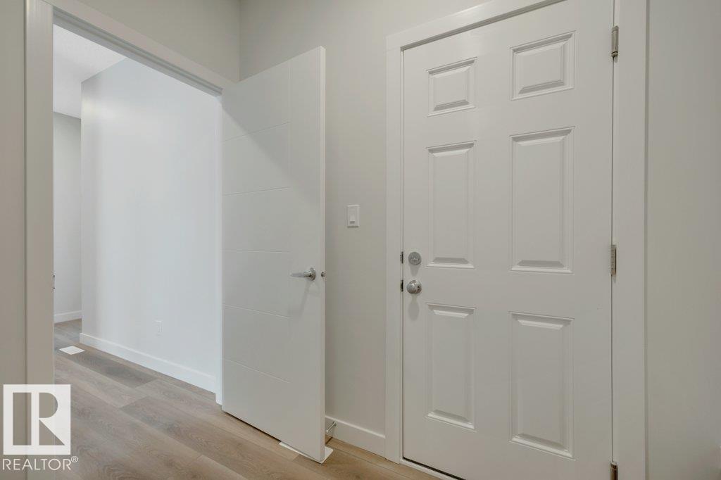 18643 19 AV NW, Edmonton — photo 31