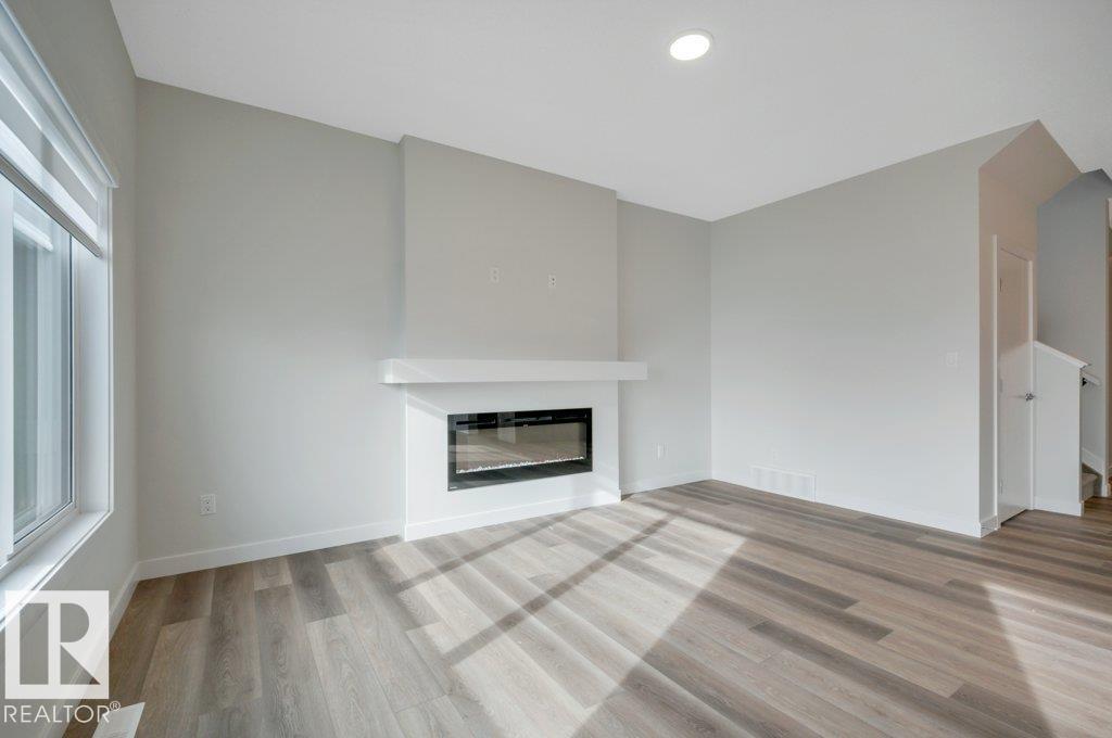 18643 19 AV NW, Edmonton — photo 10