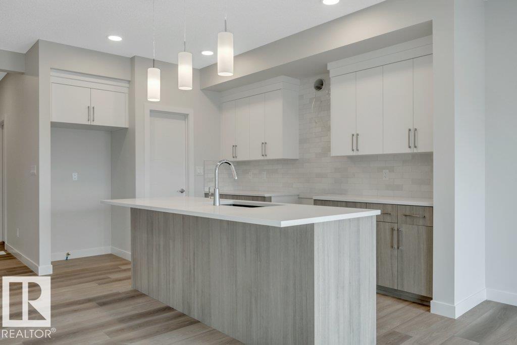 18643 19 AV NW, Edmonton — photo 17