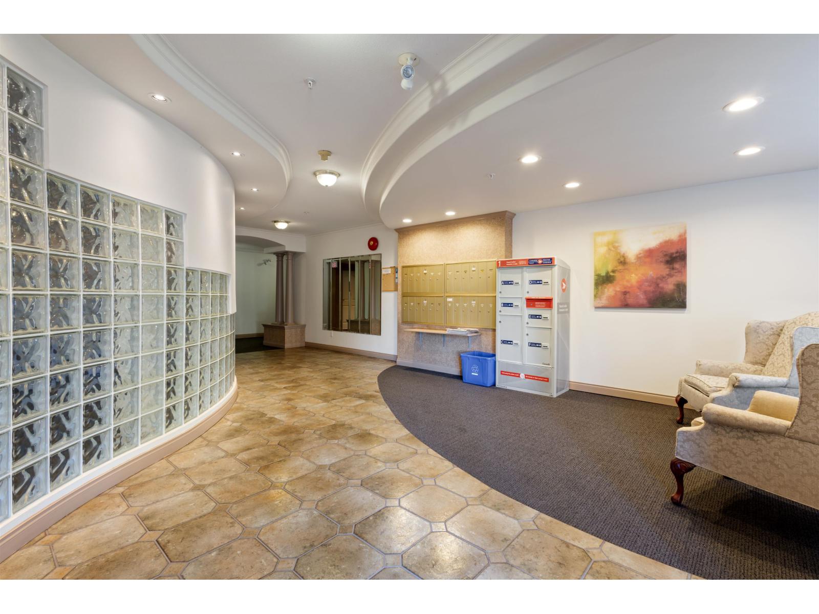 Photo of 206 32120 MT WADDINGTON AVENUE 23
