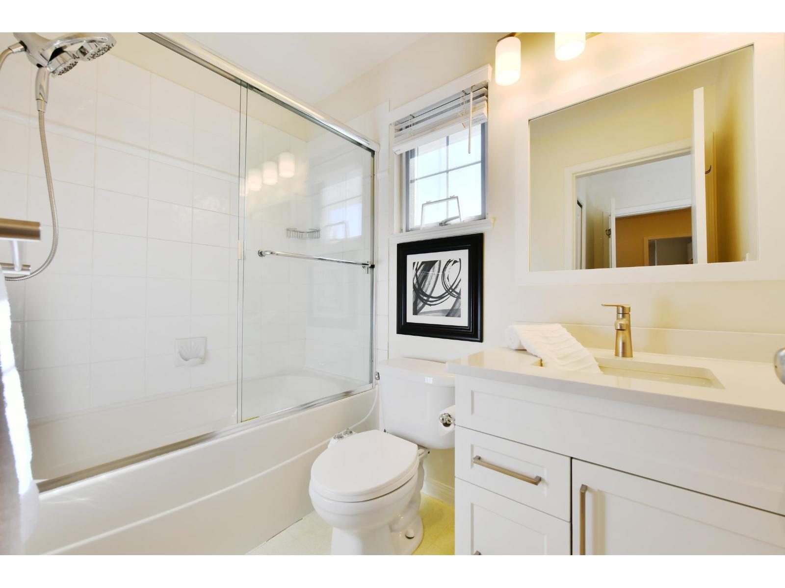Photo of 21 15068 58 AVENUE 15