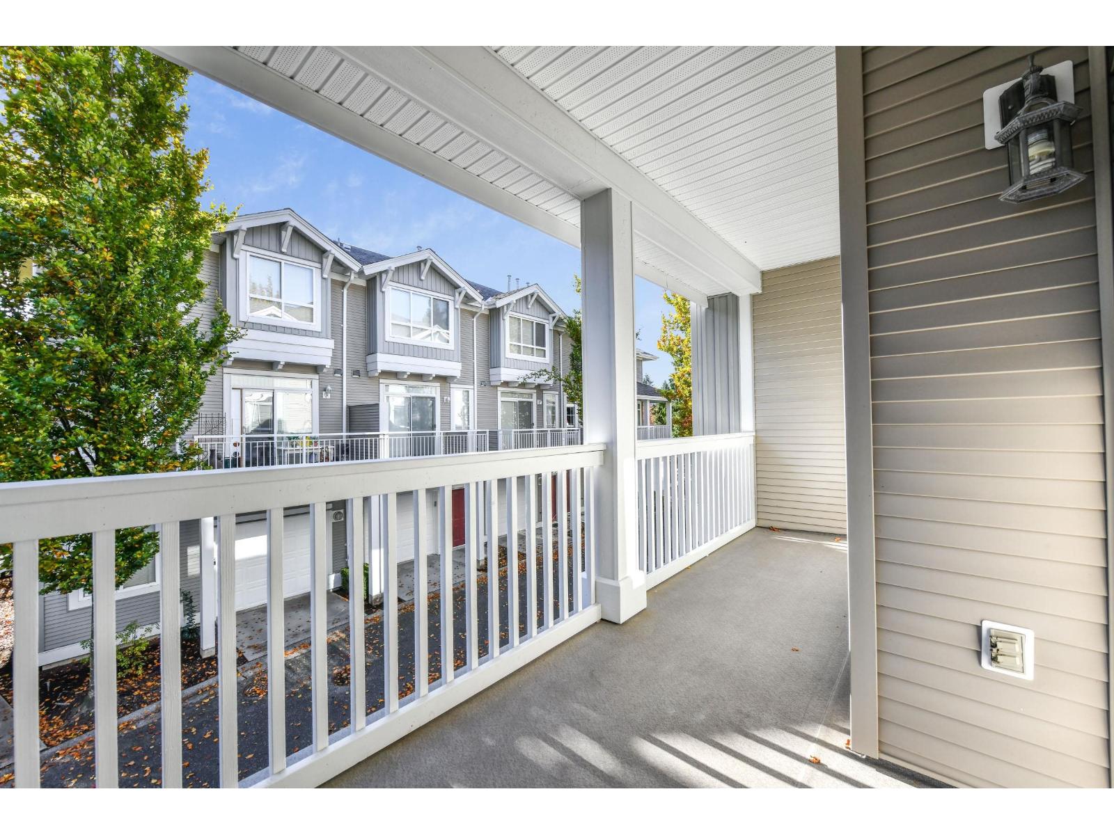 Photo of 21 15068 58 AVENUE 6