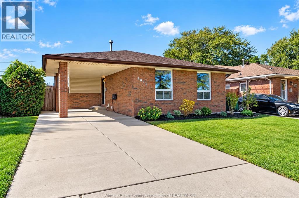 2675 JEFFERSON photo 3